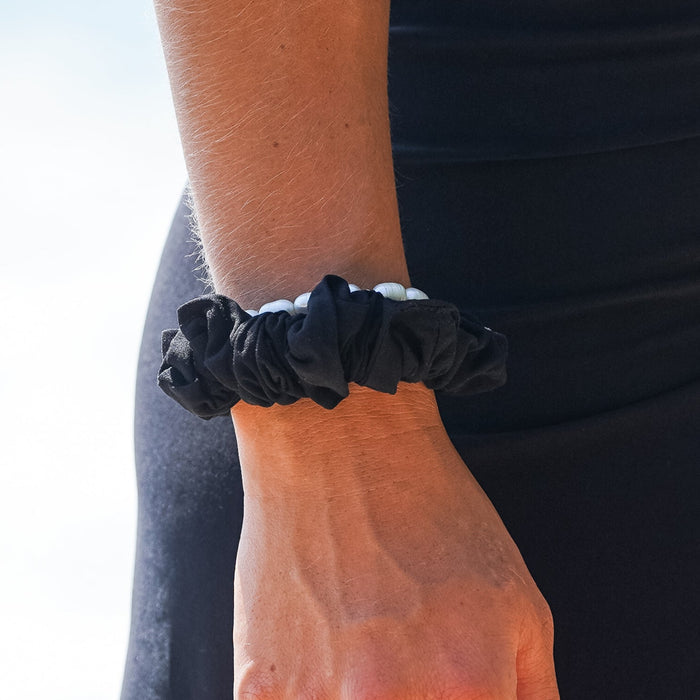 BLACK Scrunchie